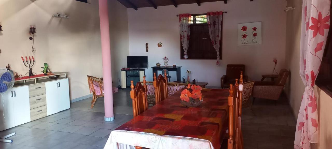 Chez Josette Villa Поант-Ноар Екстериор снимка